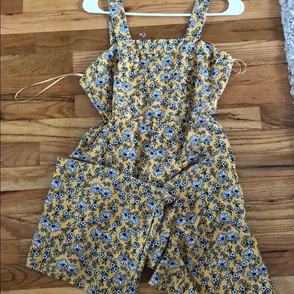 Jumpsuit- crop pant